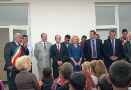 Inaugurare școală Vitanești – mai 2013