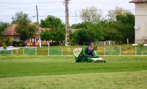 Primaria Vitanesti – intretinere baza sportiva2