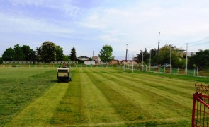 Intretinere gazon baza sportiva – mai 2016